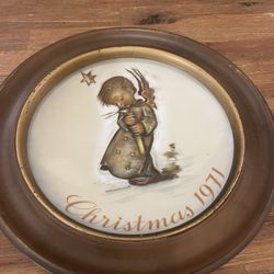 Vintage 1971 Hummel Collector Plate With Wooden Frame - Perfect Condition