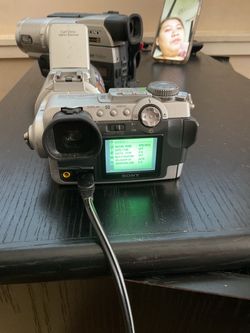 🔥🏷️💻🖨️📹🖥️ Mother lode electronics lot 24” Sanyo HDMI TV, Sony Zeiss camera, camcorder, 2projector, printer + cables & more 🔥🏷️💻🖨️📹🖥️
