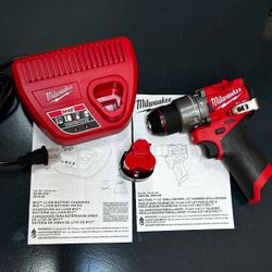🔥 Milwaukee Fuel Hammer Drill M12 + M12 2.0 Milwaukee Battery +  Milwaukee M12 Charger
