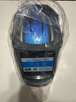 Welding helmet