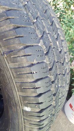 Tire LT265/70R18