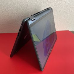 Lenovo Yoga 6 13” Touch Dolby Vision Atmos 2 in 1 laptop (2022 model) Ryzen 5 8GB 256GB 