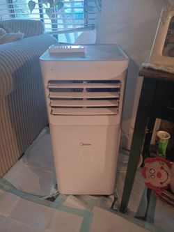 Portable AC With instructions and attachments