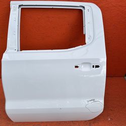 2019 - 2023 Chevy Silverado 1500 GMC Sierra 1500 Left Driver Side Rear Door OEM