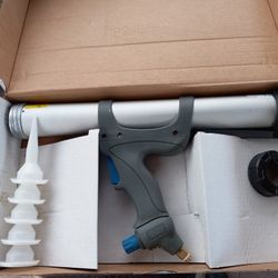 Cox Pneumatic(air) Caulk Gun 600ml
