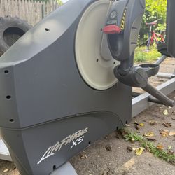 elliptical