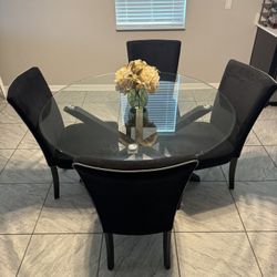 Dinning Table