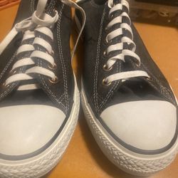 Converse Size 9 1/2