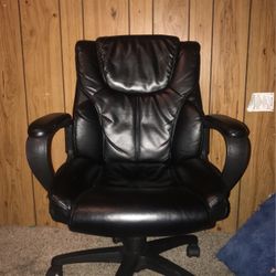 office chair , in really good shape 
