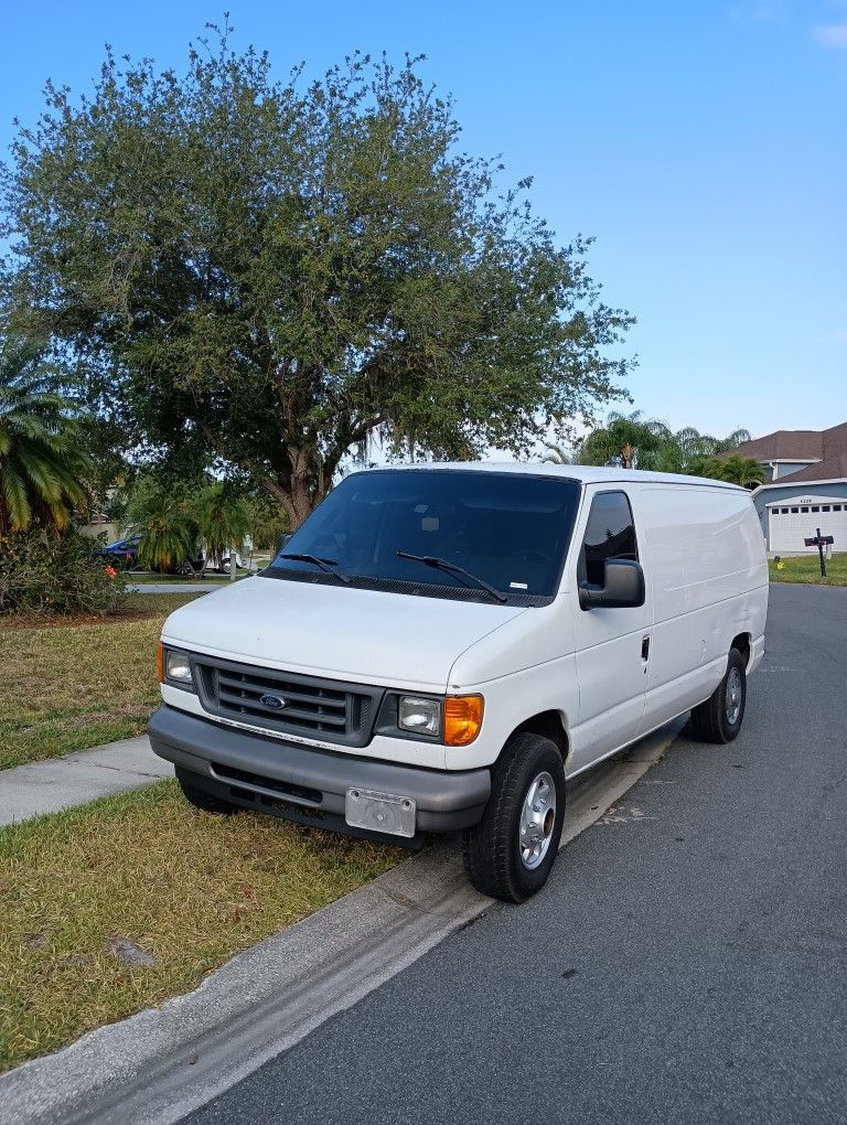 2007 Ford E-250