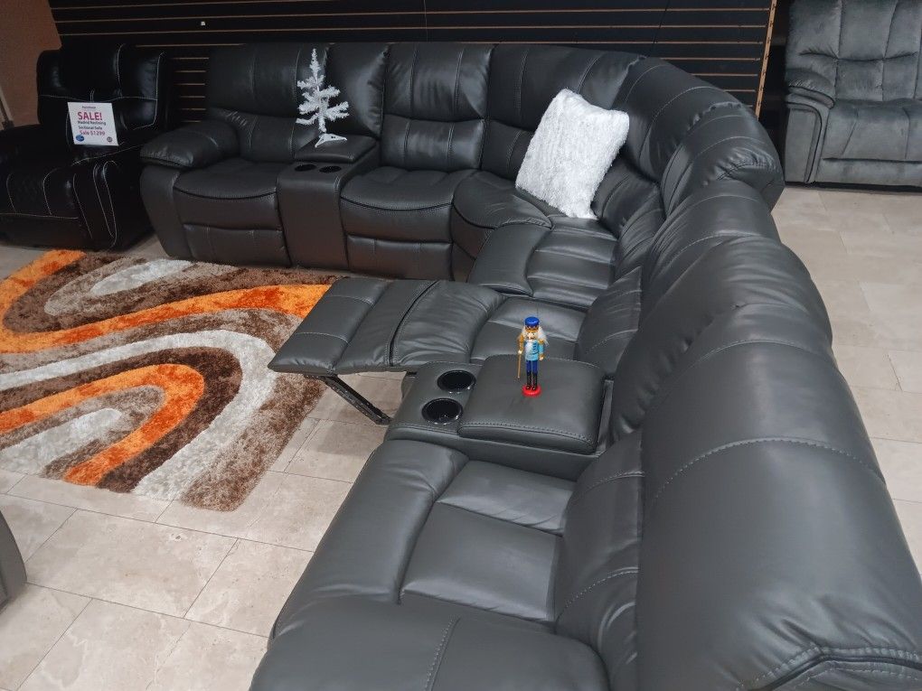 *Black Friday Now!!!*---Sleek Madrid Gray Leather Reclining Sectional Sofas---Now $1799!!!---Delivery And Financing🤭