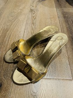 Ferragamo Glory Heel Slides Size 7
