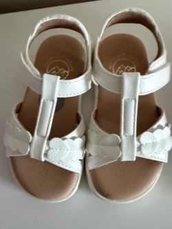 Toddler Girl Sandals  Toddlers size 7
