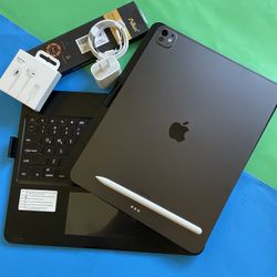 Apple IPad Pro 13”  (M4 chip /OLED display/ 2024 Model) 512GB with keyboard, pen & Accessories 