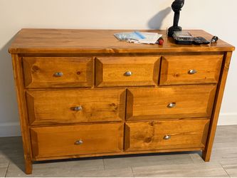 Rustic Solid Wood 7-Drawer Dresse