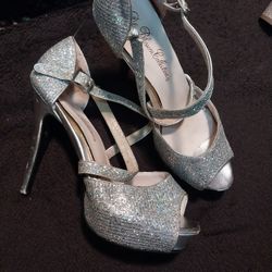 Dress Heals Size 9