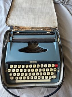 Vintage Brother WEBSTER XL-500 Blue Manual Portable Typewriter
