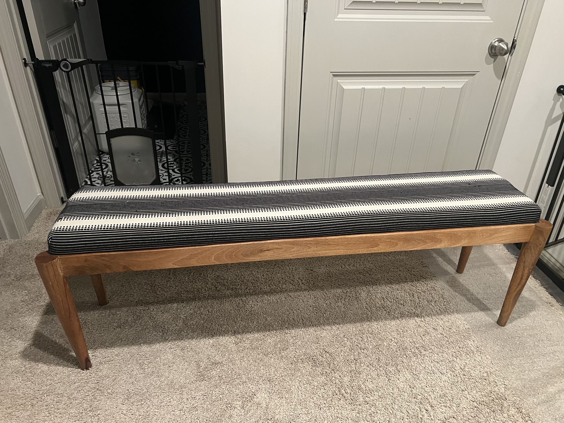 Entry Bench Sitting