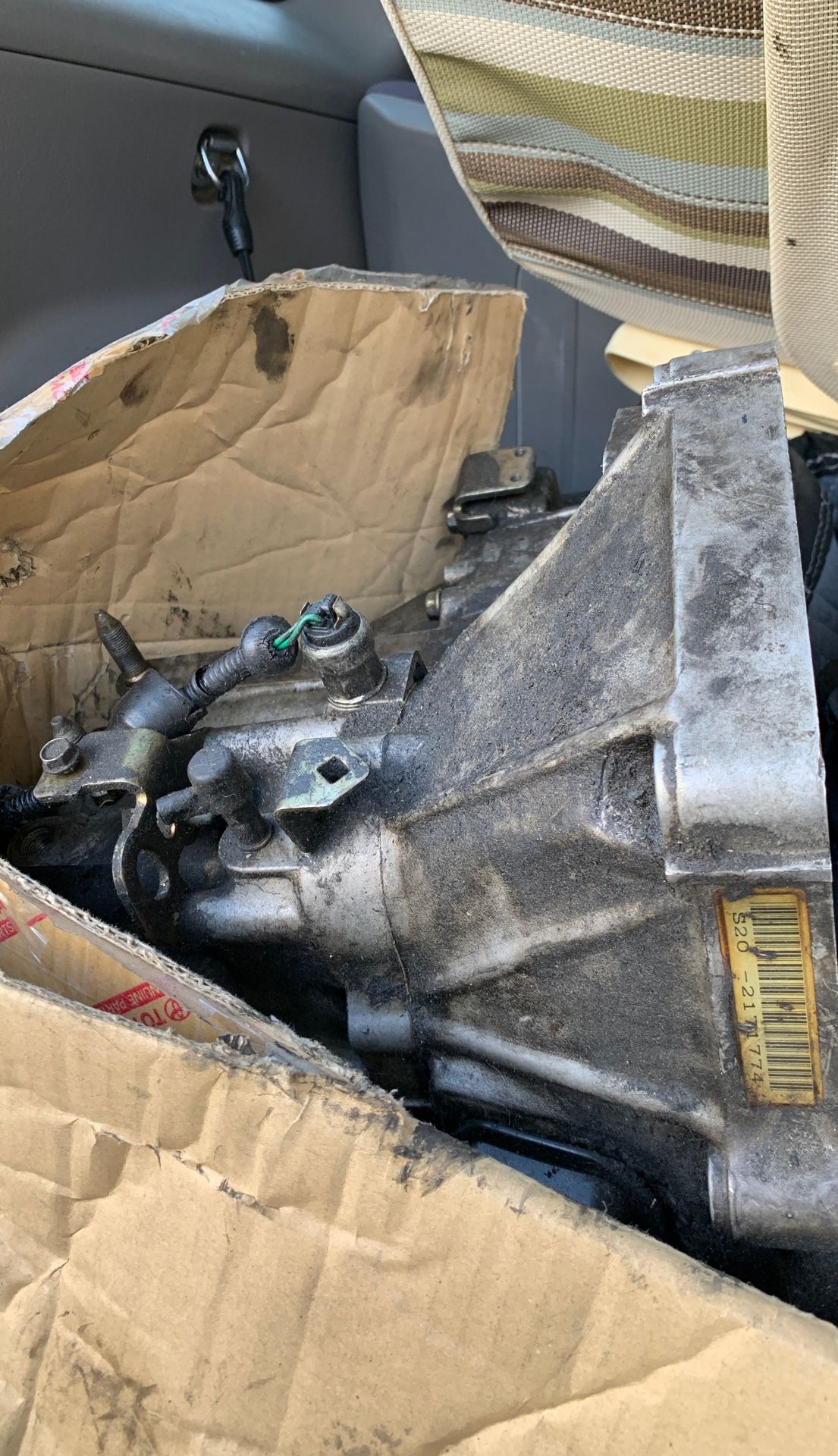 Honda s20 transmission d series civic for Sale in Mission