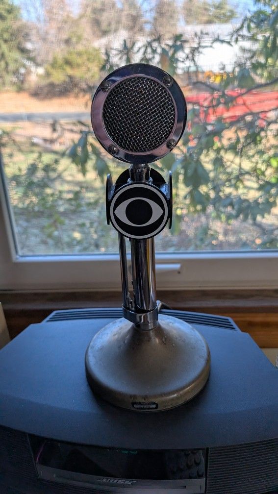 Microphone (CBS)