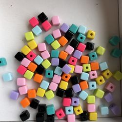100pc Square Rainbow Beads 