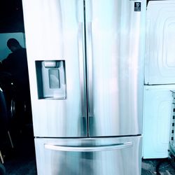 Refrigerator 2022 Samsung model French door 36” inches wide stainless steel nevera/ heladera/ frío 