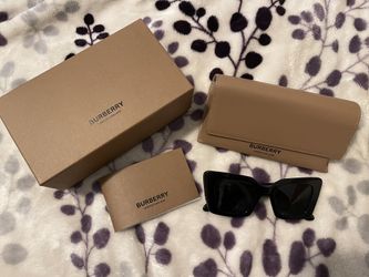 BURBERRY DAISY SUNGLASSES
