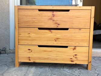 3-Drawer Pine Wood Dresser