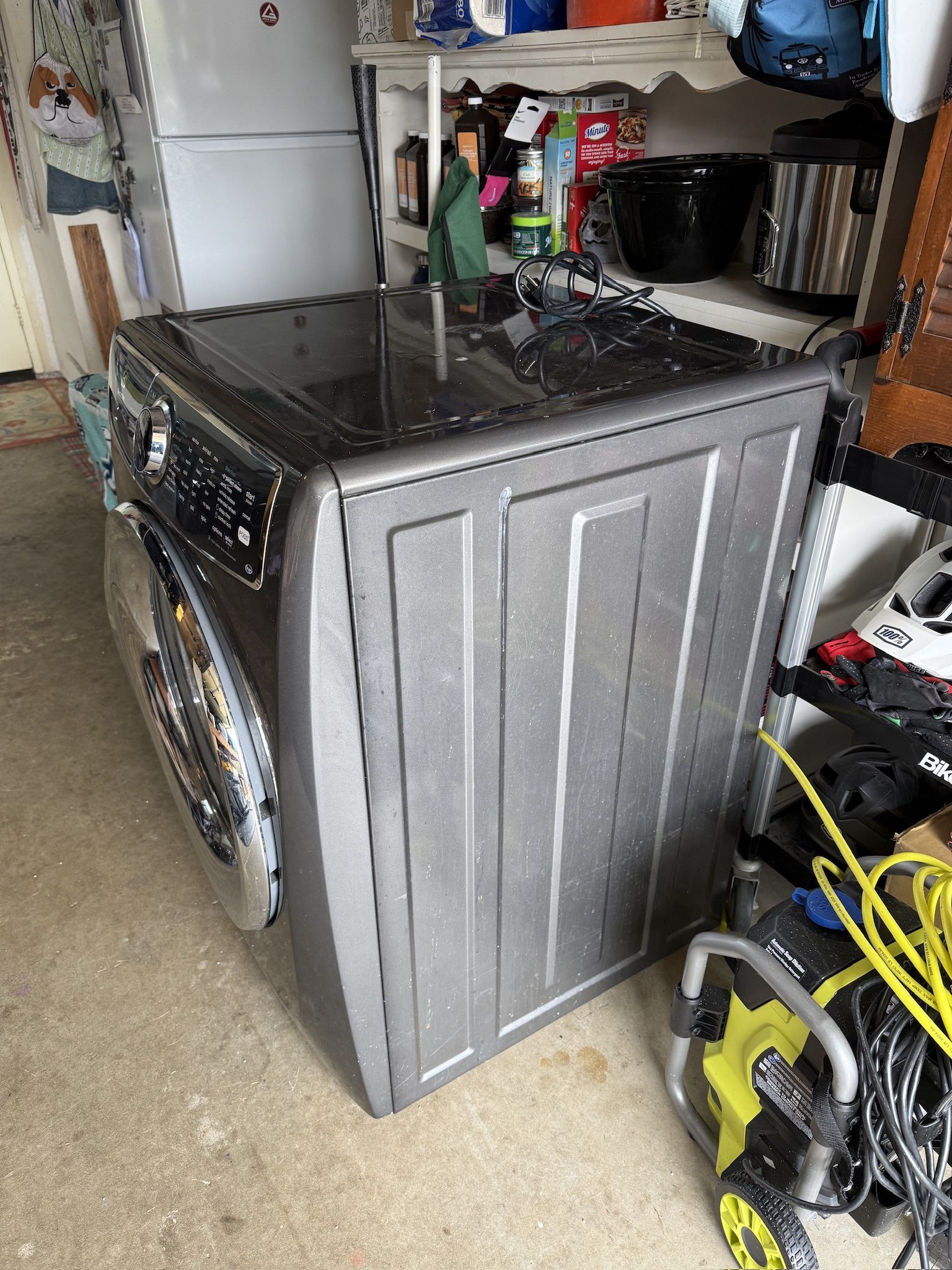 Estate sale (this Saturday June 21st 7am to 1pm)