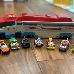 PAW Patrol, Launch’N Haul PAW Patroller, Transforming 2-in-1 Track Set With True Metal Die-Cast Vehicles