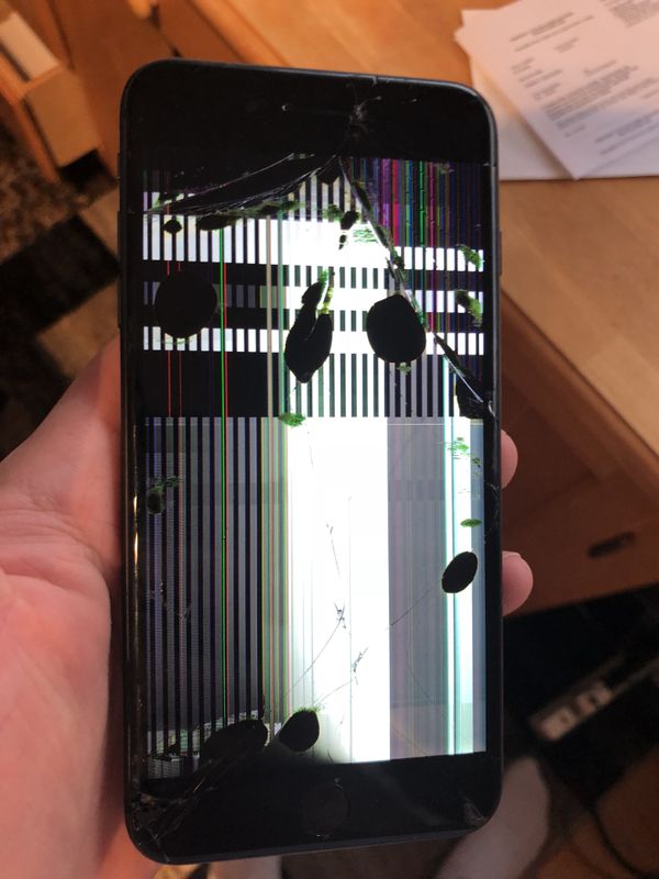 Cracked iPhone 8 Plus TMobile for Sale in Schaumburg, IL OfferUp