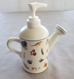 Marjolein Bastin Vintage 1999 Hallmark Watering Can Soap / Lotion Dispenser