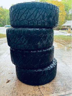 Nitto tires 36/12.5/20