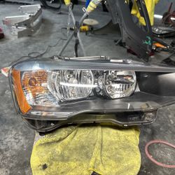 016 018 BMW X3 passenger headlight