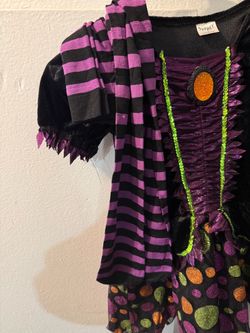 Little witch costume  size 4-5