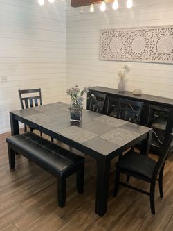 Dinning Table