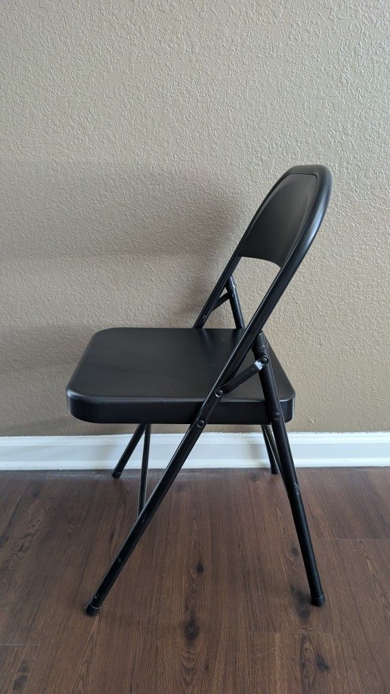 18 Steel Folding Chairs $5.55 Ea