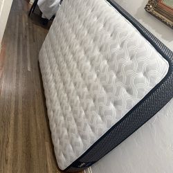 Full mattress