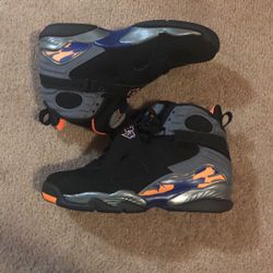 AIR JORDAN 8 RETRO ‘PHOENIX SUNS’ SIZE 8 - BOX NOT INCLUDED ** BRAND NEW ** ** NEVER BEEN WORN ** ** MUST BE ABLE TO MEET IN DMV AREA **