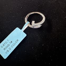 925 Sterling Rin & Moissanite