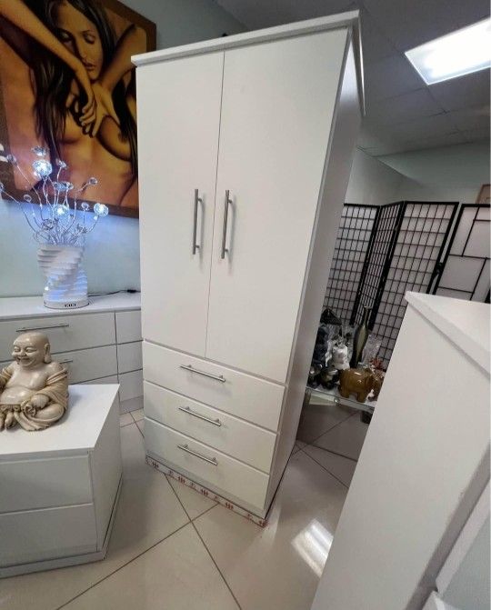 Armoire *** Armario 