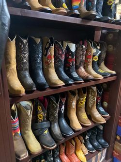 Botas vaqueras de piel para mujer