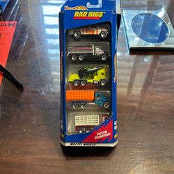 Hot Wheels Rad Rigs  Pack Of 5
