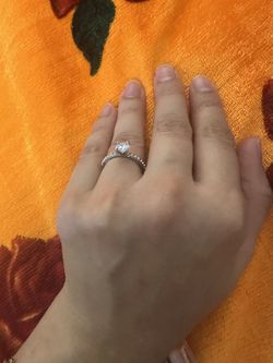 cubic zircon stoned non tanished sterling silver ring brand new size 6 Very pretty 