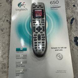 Logitech Harmony 650 Universal Remote Color Screen Controls 5 Devices New Sealed