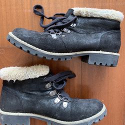 Black Boots Woman Size 6