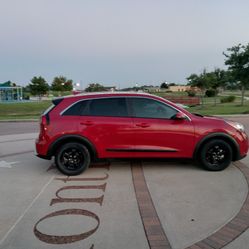 2017 KIA Niro