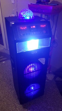 Party Speaker Bluetooth With Fog machine included in the Speaker