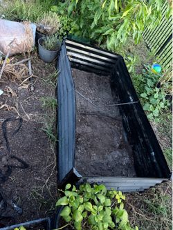 4 Metal Garden Beds