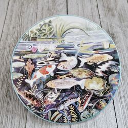 "Koi" 4.75" Royal Kendal The Alex Williams Collection Collector's Plate with Goldfish Koi Fish Pond Motif Design. Fine Bone China Made in England.

Pr